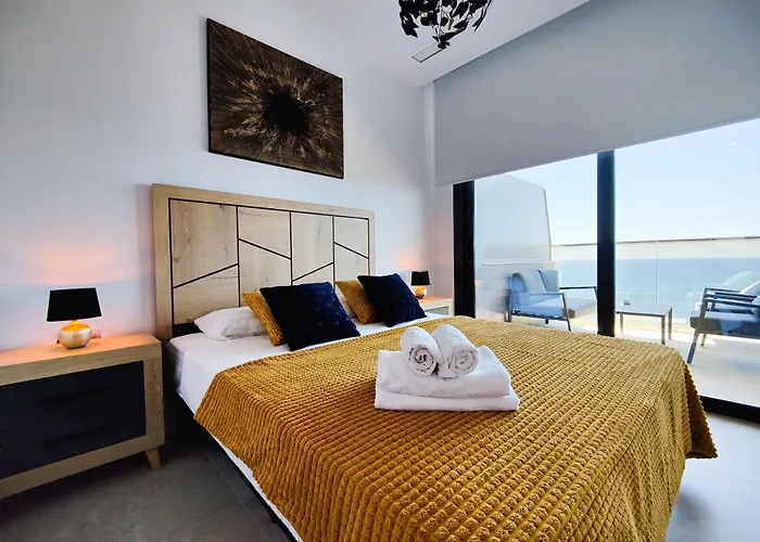 Sunset Cliffs Sunny Aparts