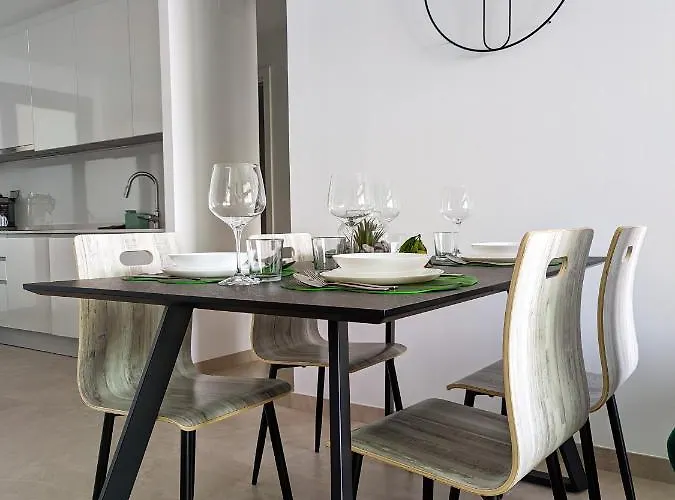 Sunset Cliffs Sunny Aparts *