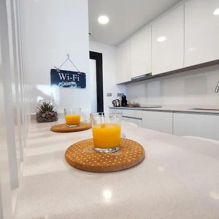 דירה Sunset Cliffs Sunny Aparts בנידורם