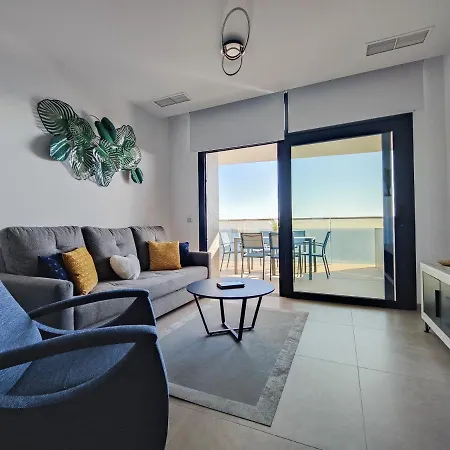 Sunset Cliffs Sunny Aparts בנידורם