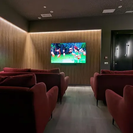 Sunset Cliffs Sunny Aparts בנידורם